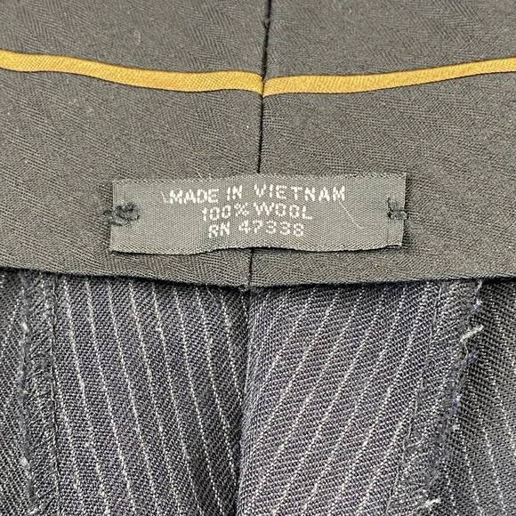 Jones New York Collection Men's L 48 Pinstripe Wool Suit‎ Jacket and Pants Set